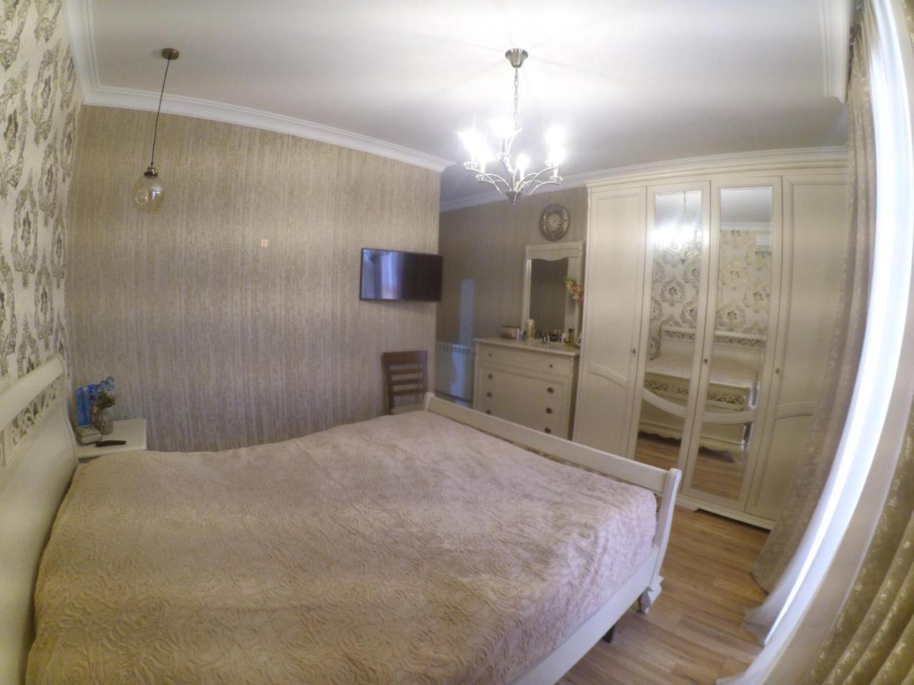Piazza Batumi Guesthouse エクステリア 写真